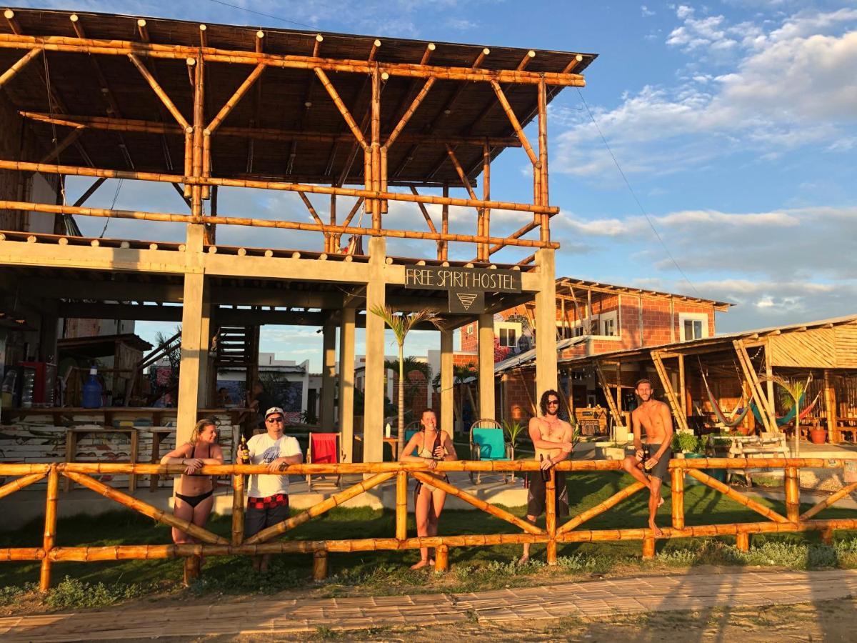 Hotel Free Spirit Ecuador, Puerto Engabao Exterior foto